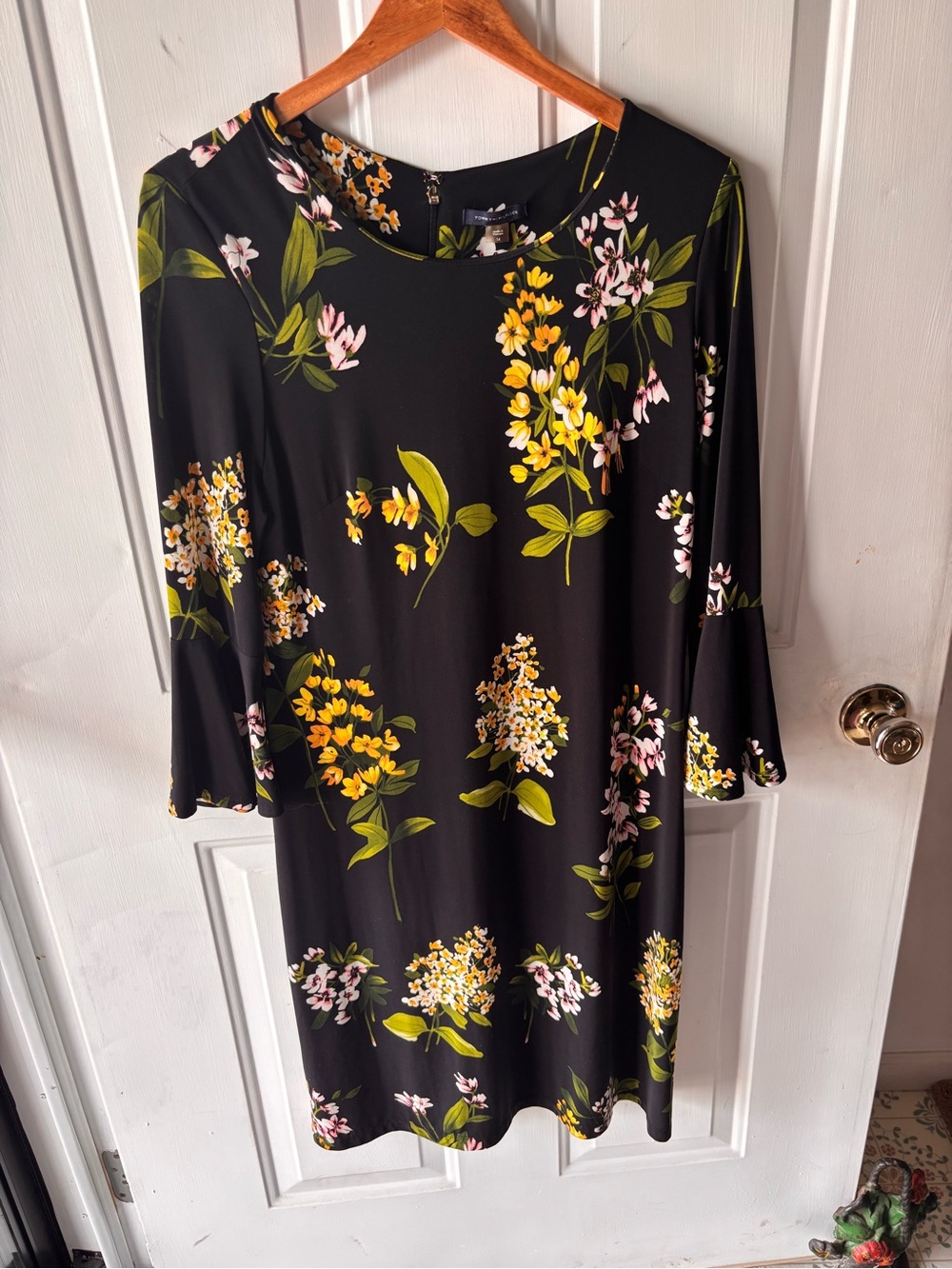 Tommy Hilfiger Women's Black Floral Shift Top with Yellow & Pink Blooms size 14
